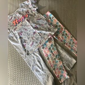 Girls Bundle- top/ 2 leggings
